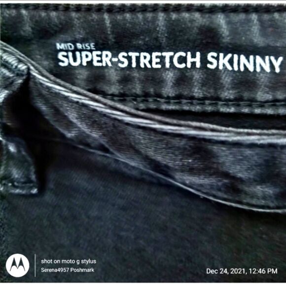 Lane Bryant Black Super Stretchy Skinny Jeans. - Picture 8 of 12